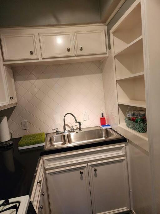 Apartament Blue Shark *W7* @ Montrose 1Br Private King Loft Houston Zewnętrze zdjęcie