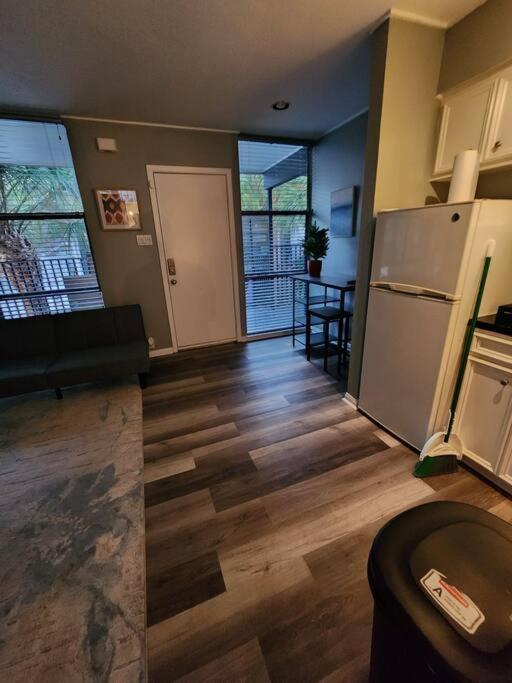 Apartament Blue Shark *W7* @ Montrose 1Br Private King Loft Houston Zewnętrze zdjęcie